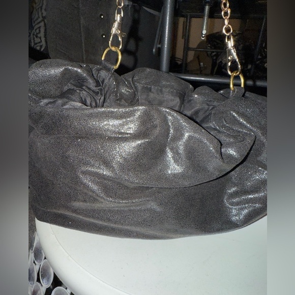 - ANTHROPOLOGIE JORY RUFFLE BLACK CLUTCH WITH DETACHABLE GOLD CHAIN - Picture 1 of 12